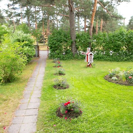 Lovely Nest In Nomme Tallinn Exterior photo