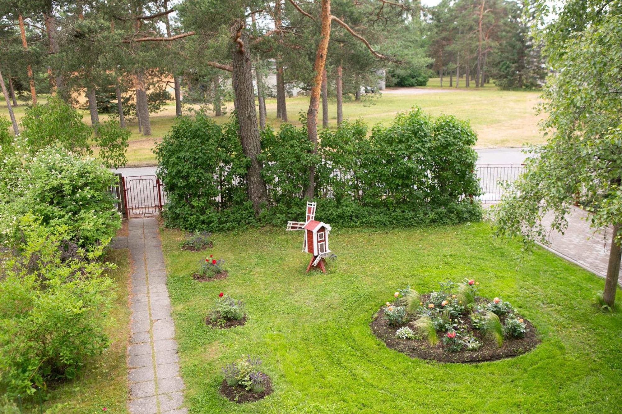Lovely Nest In Nomme Tallinn Exterior photo